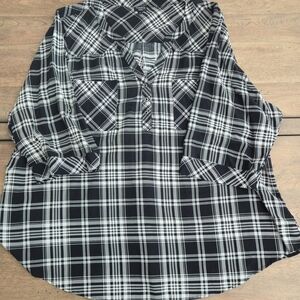 Torrid Harper Black and White Plaid Shirt